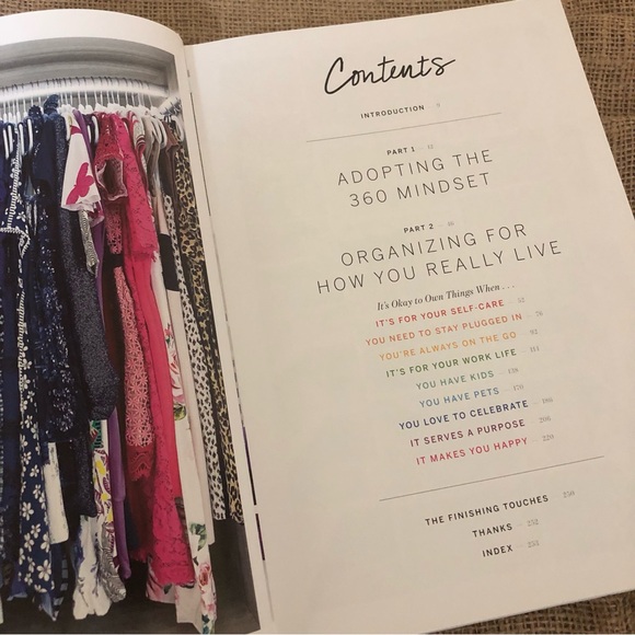 “The Home Edit Life” book by Clea Shearer & Joanna Teplin 🏠 - Picture 3 of 9